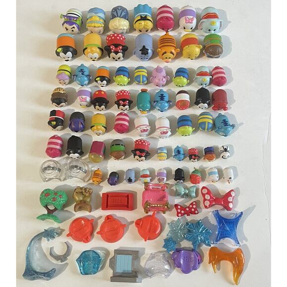 Disney Tsum Tsum Lot - Over 80 Pieces Variates Accessories - Picture 1 of 12